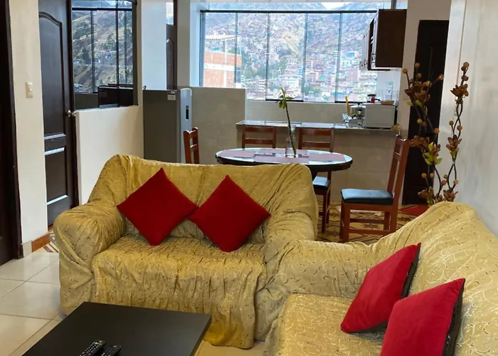 Adriano's Deluxe Base Apartment *